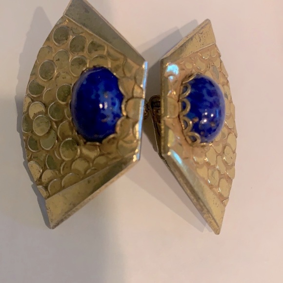 Miriam Haskell Egyptian Revival Clip-on Earrings GoldTone Blue LapisLazuli Stone - Picture 1 of 4